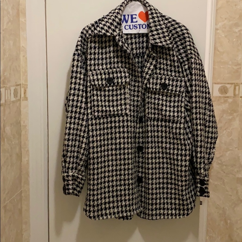 Black and white light jacket s/m